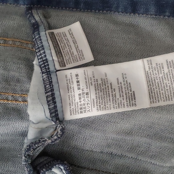 Levi Denim " Trucker" jacket - Picture 6 of 8